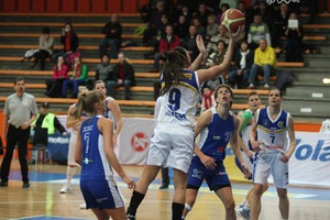 Sorozatban hatodszor is gy�ztesen hagytuk el a p�ly�t. 