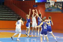 Két küzdelmes mérkőzésen egy-egy vereséget és győzelmet ért el junior csapatunk