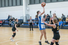 Nem volt ellenszer�k az �buda j�t�k�ra