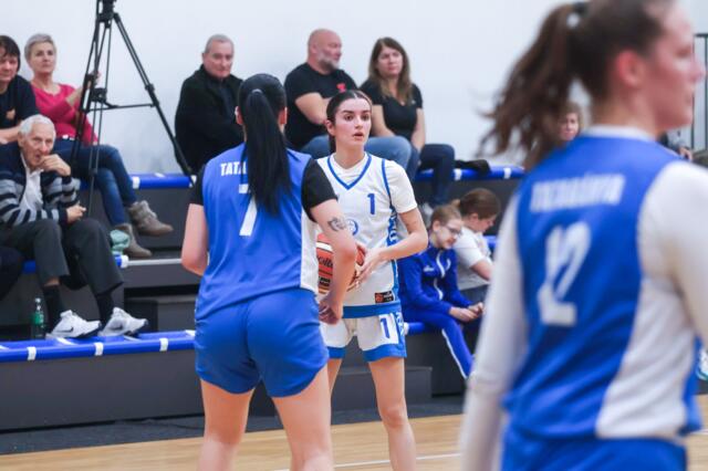 Brav�ros gy�zelem Tatab�ny�n