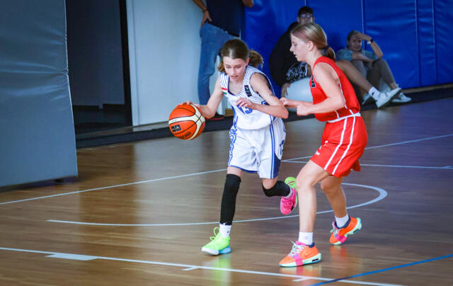 Szoros meccs �s magabiztos siker az U12-es l�nyok hazai torn�j�n